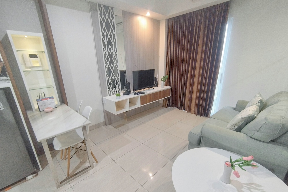 1Br Near Mall At Grand Sungkono Lagoon Apartment