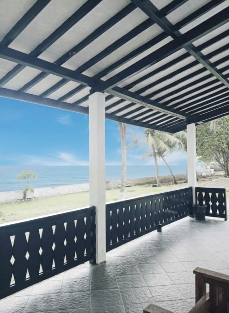 La Plage Beach Club & Resort