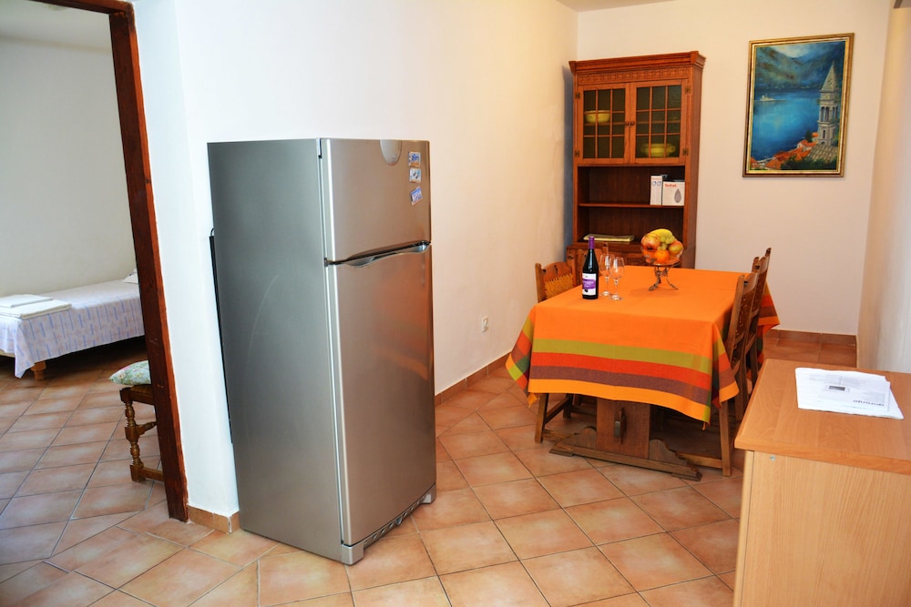 Apartments Cirkovic