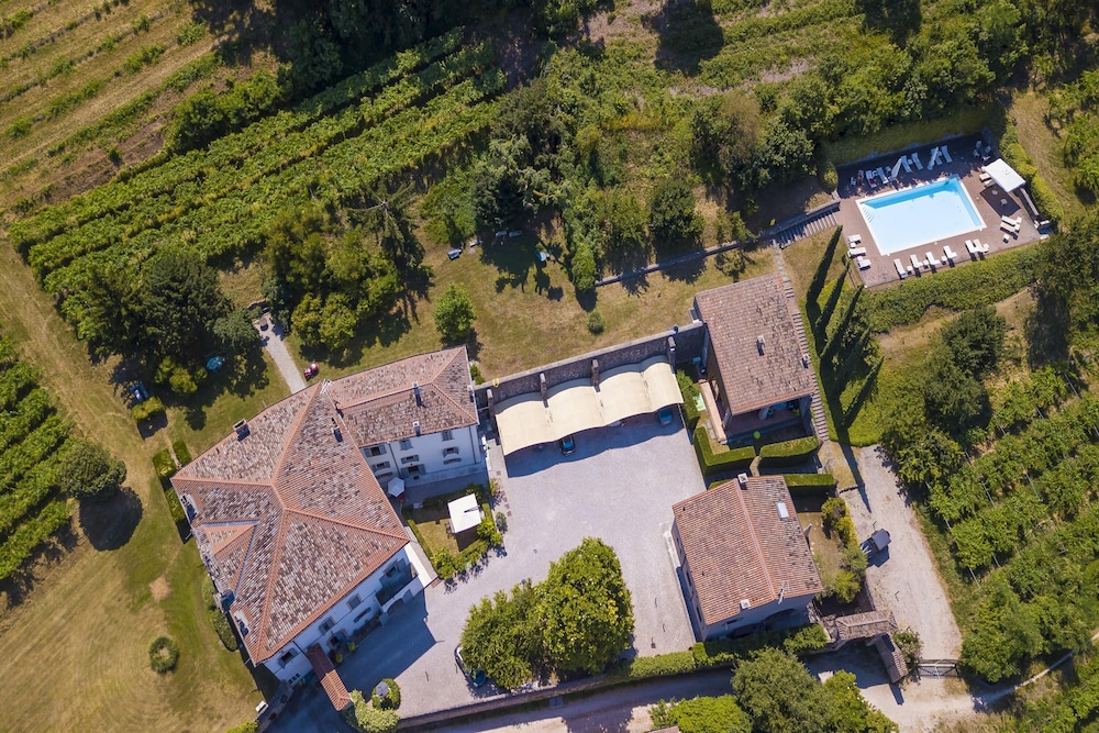 Villa Faccioli Bosso With Shared Pool view 5