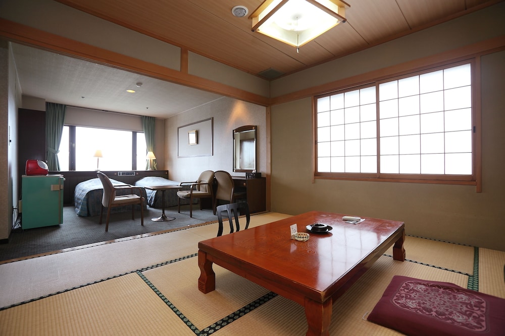Tamana Onsen Hotel Shirasagi