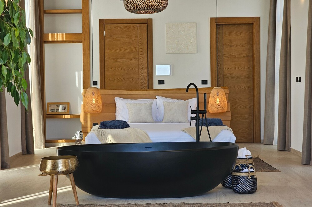 SeiSensi Luxury Beach Villa