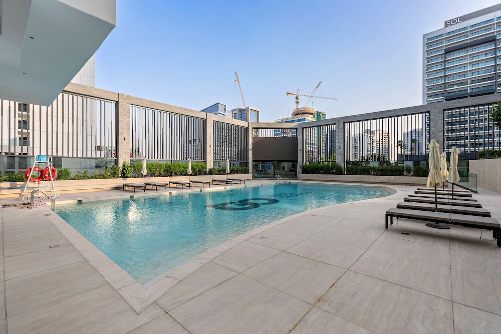 Modern Studio at Paragon