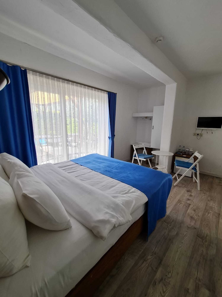 Alaçatı Otel Rebetiko - Image 52