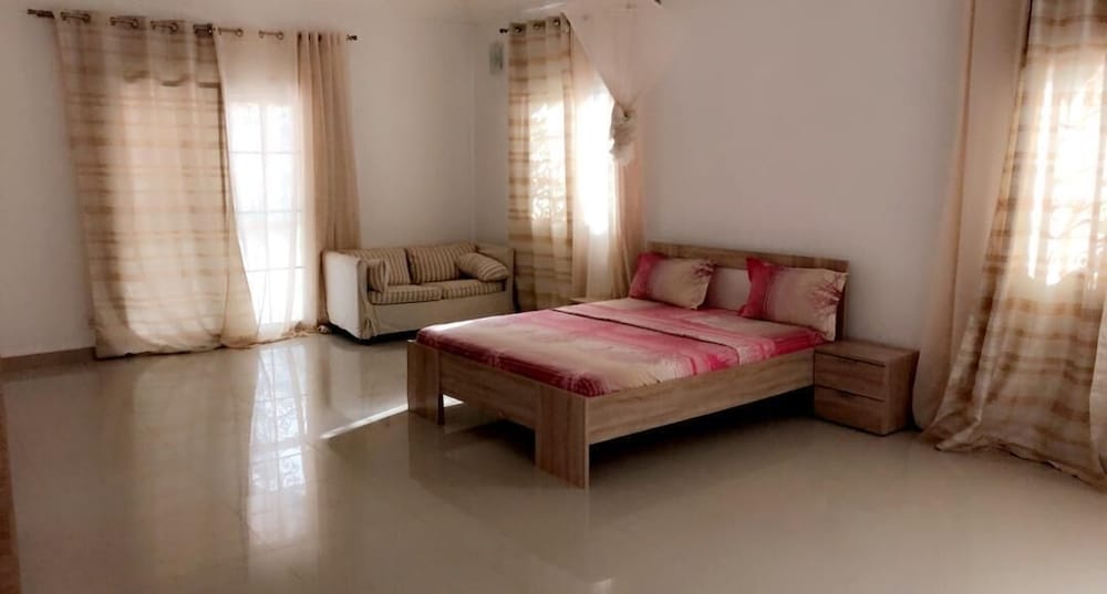 Almadiana Residence