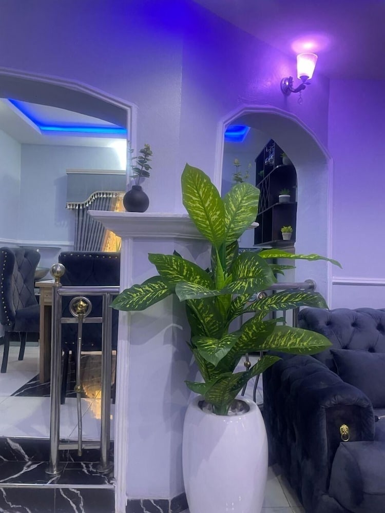 Muniz Global Apartments