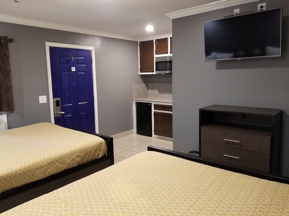 Lone Star Inn by FairBridge - Property Image 17