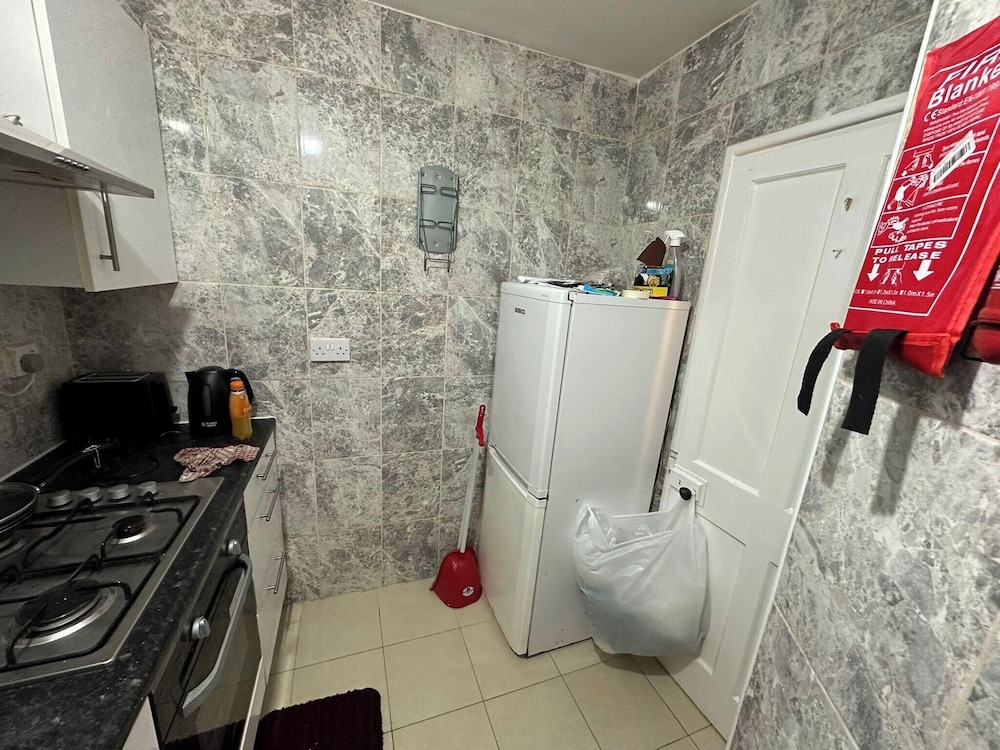 Spacious Flat - Sleeps 6 - Heart of London
