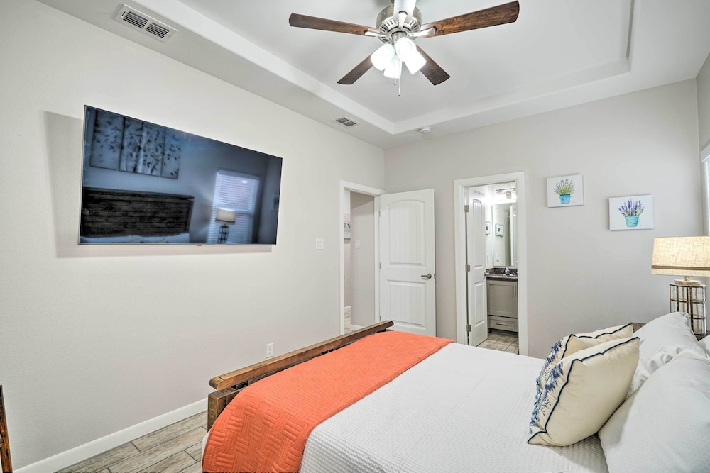 2 Mi to Utrgv: Edinburg Apt in Quiet Neighborhood view 3