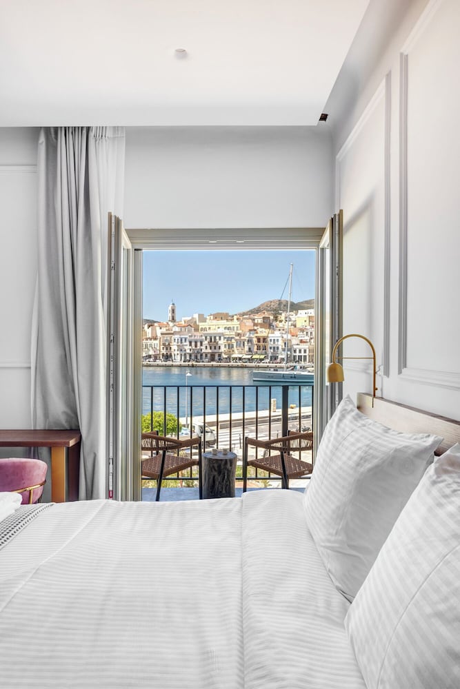 Eclectic Syros