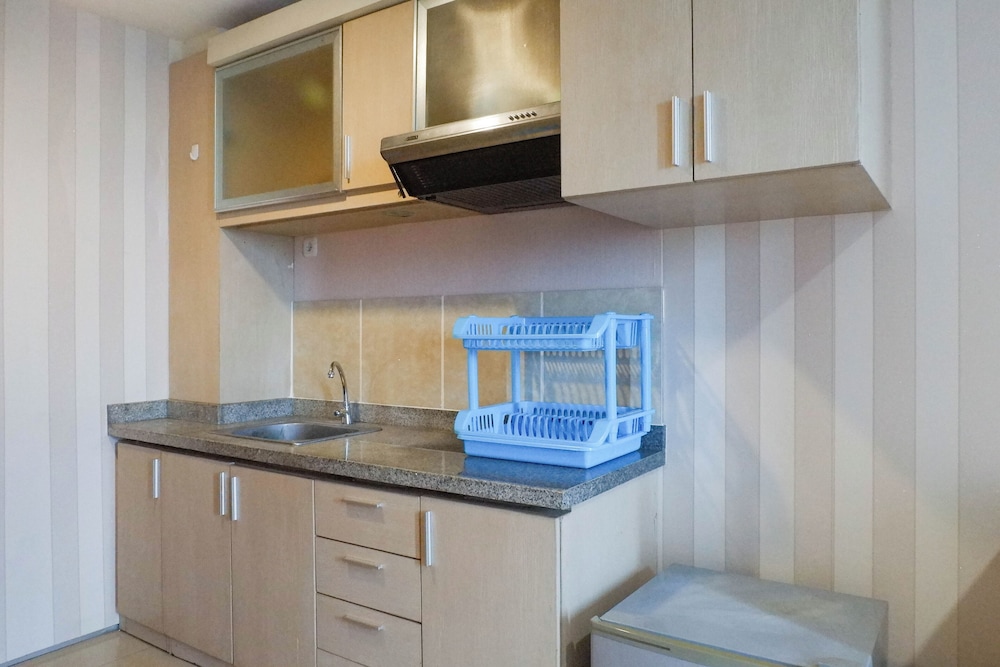 Best Price Studio Near Petra University At High Point Serviced Apartment