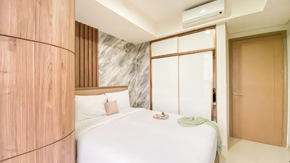 Brand New And Elegant 2Br At Gold Coast Apartment