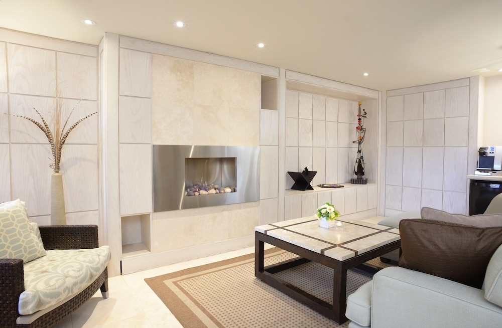 Niagara-on-the-Lake Vacations - The Shaw Club Hotel - Property Image 3