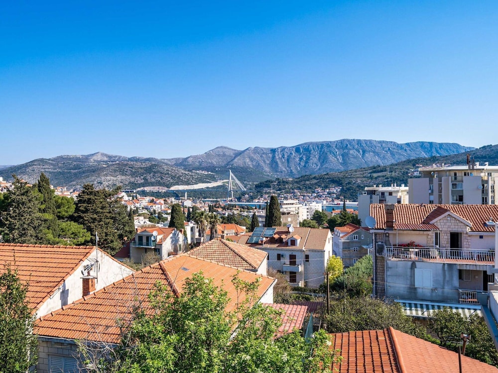 Apartment Dorica - Two Bedroom Apartment With Terrace