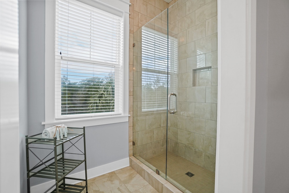 Prominence on 30A by Panhandle Getaways