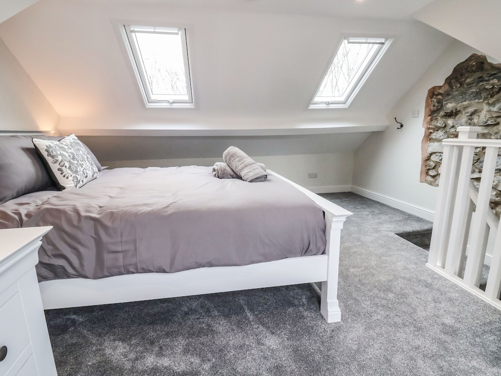 4 Railway Terrace