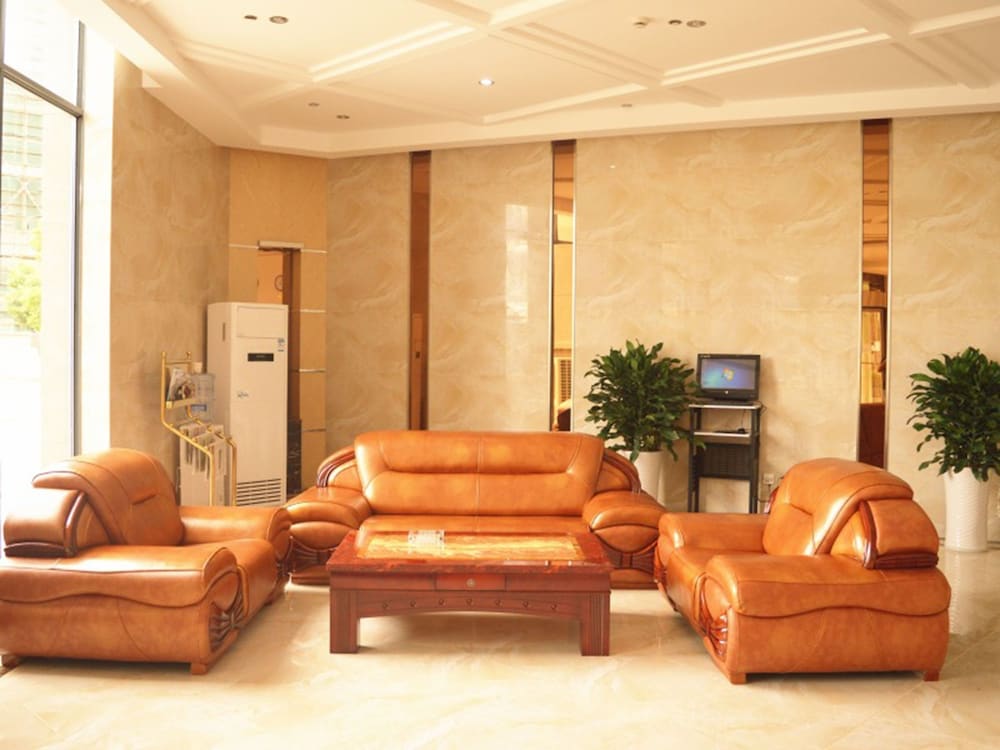 GreenTree Inn GuangDe County ZhongYang LeCheng Hotel