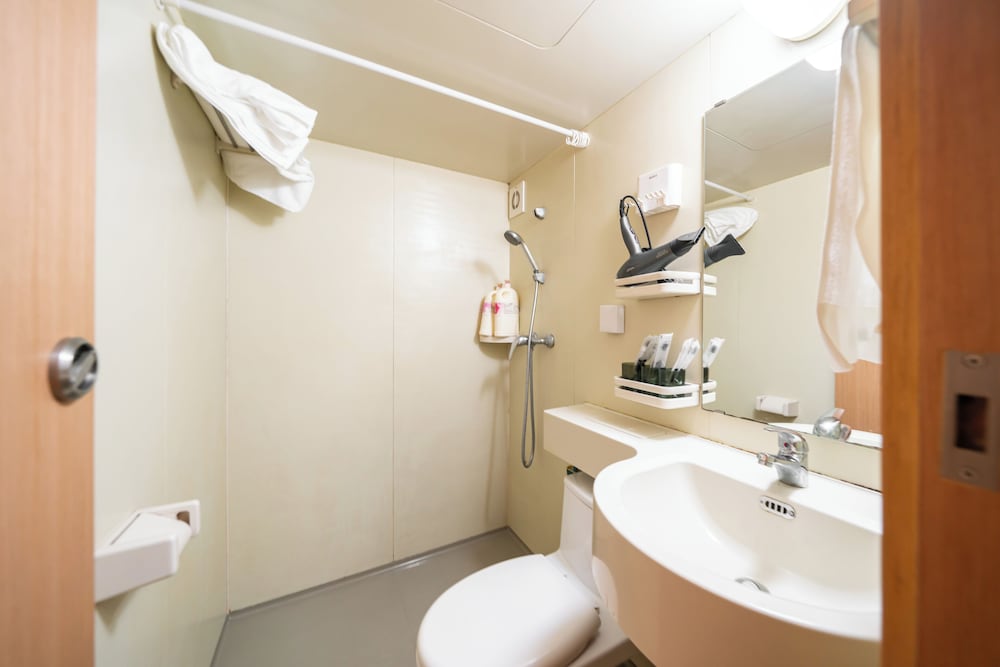 Shanghai Hills & Wanye Spacious Family Suites