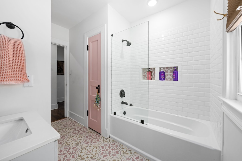 The Pink & Old Clarksville House