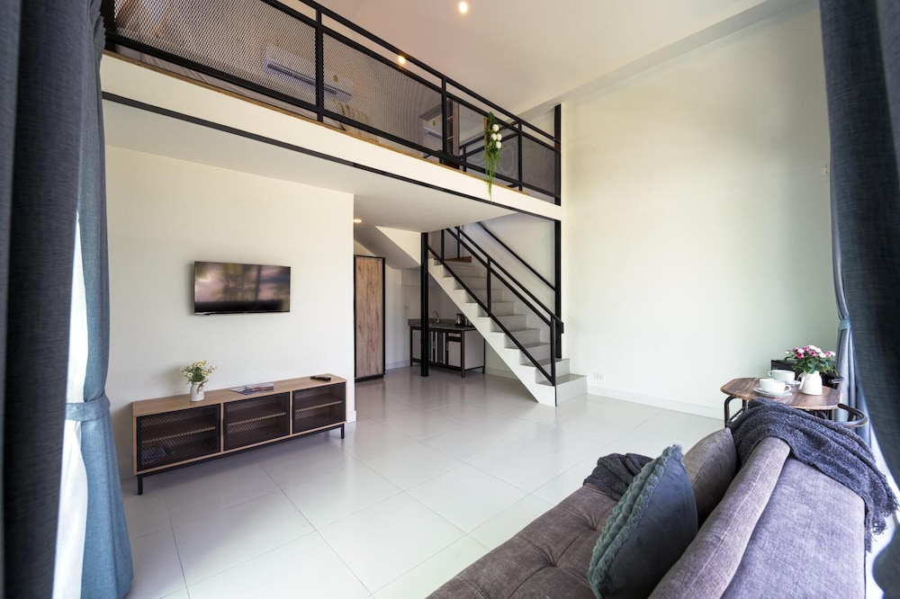 Beautiful new 7 Bedroom Villa Resort CT7