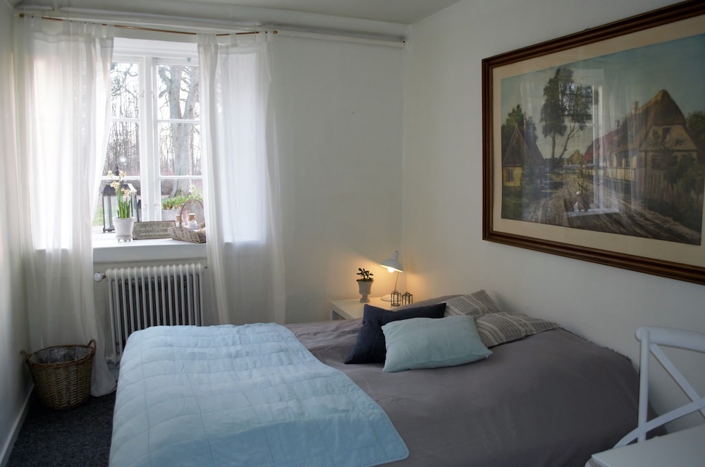 Ny Kirstineberg Gods Bed & Breakfast