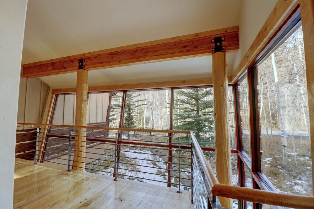 11 Stormwatch Circle 4br 3.5ba 4 Bedroom Home