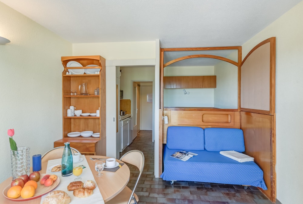 Hyeres Vacations - Residence Pierre  Vacances Hyeres Le Port - Property Image 7