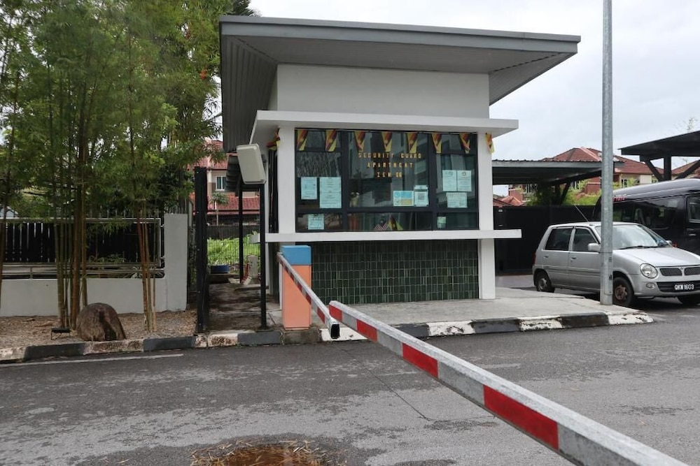 Zen66 Roxy Serviced Apartment
