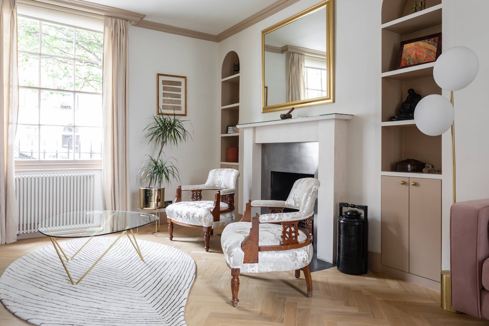 Molyneux Street II by Onefinestay