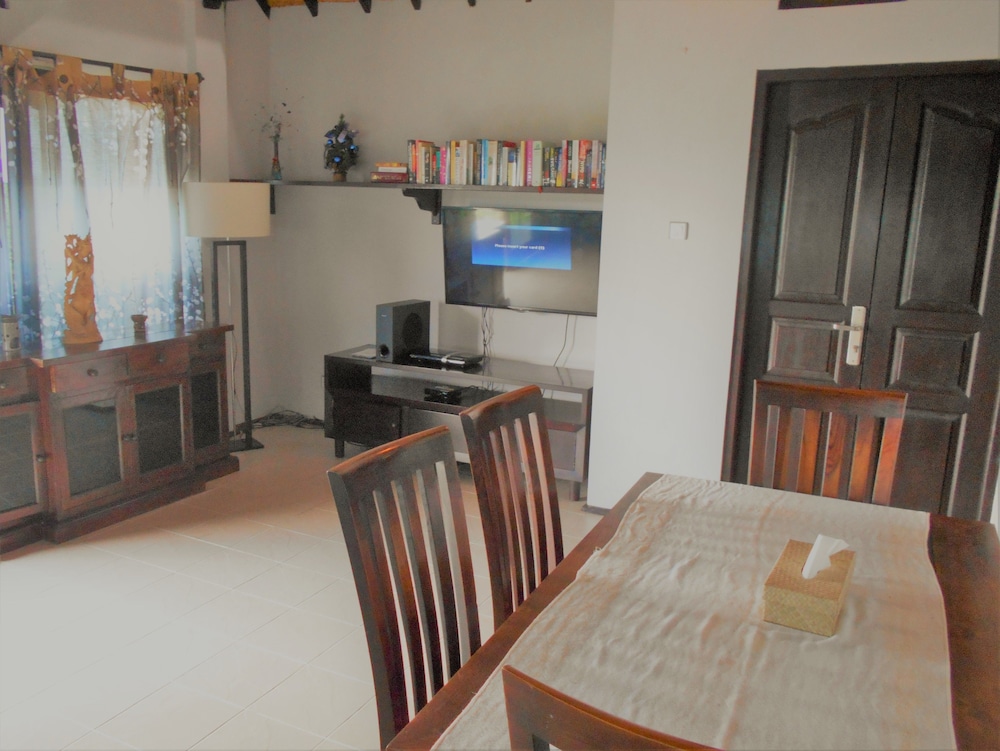Shangrilah Villas