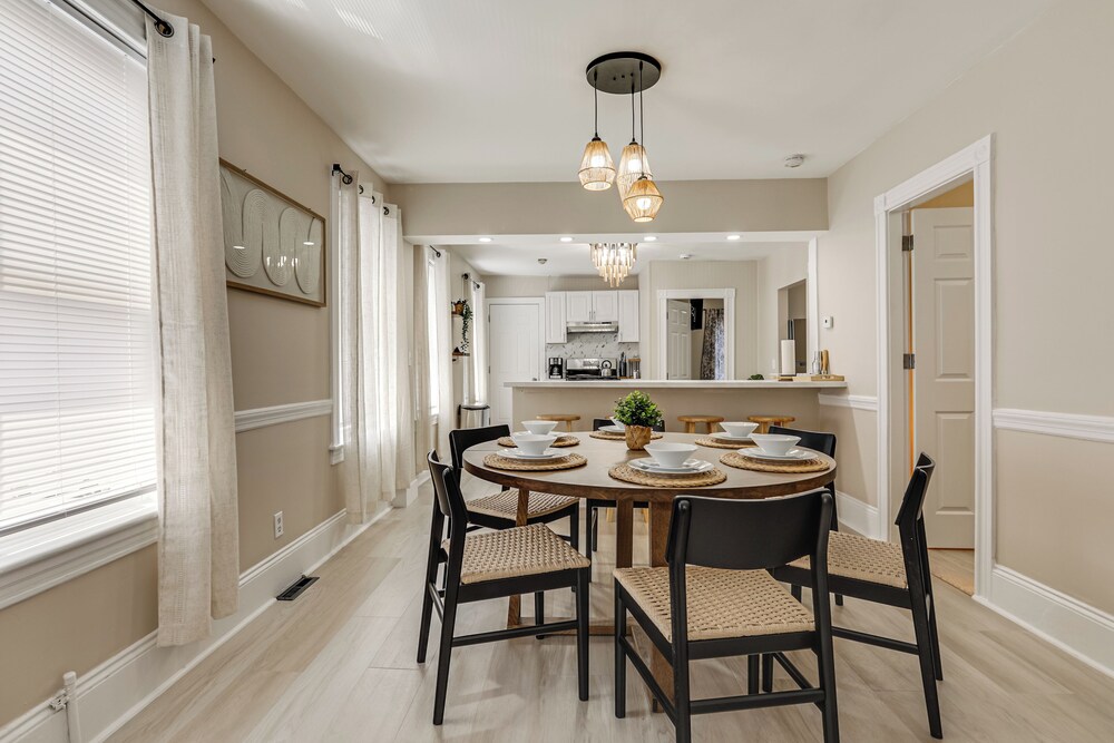 Lively Area: Downtown Providence Apartment!