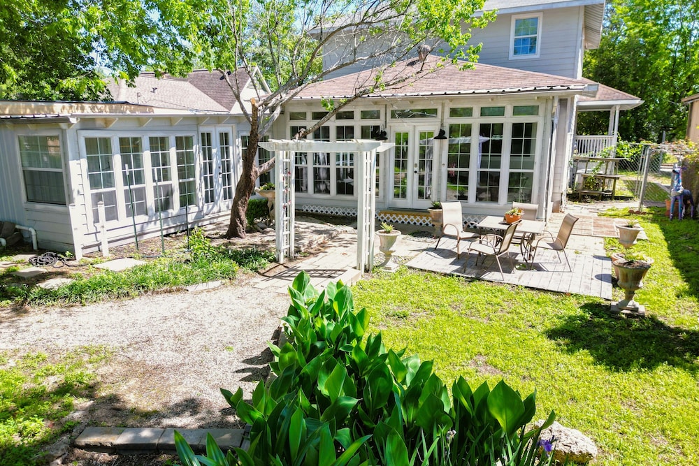 Conroe Home w/ Enclosed Deck: Pets Welcome! - Property Image 17