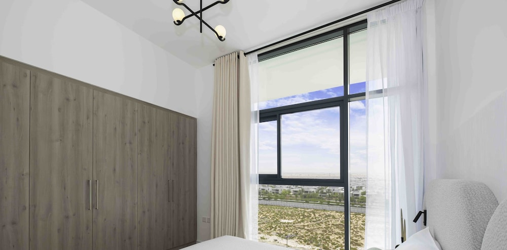 LUX The Dubai Hills Executive Suite