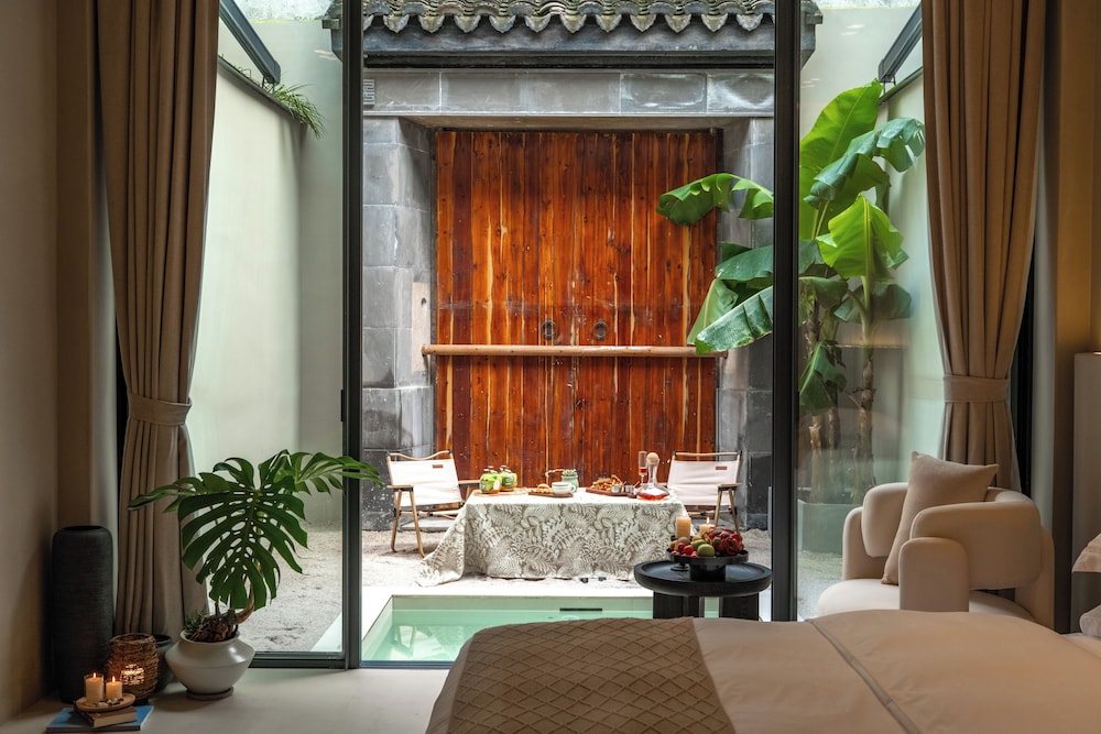 Jiangnanfu Bed and Breakfast