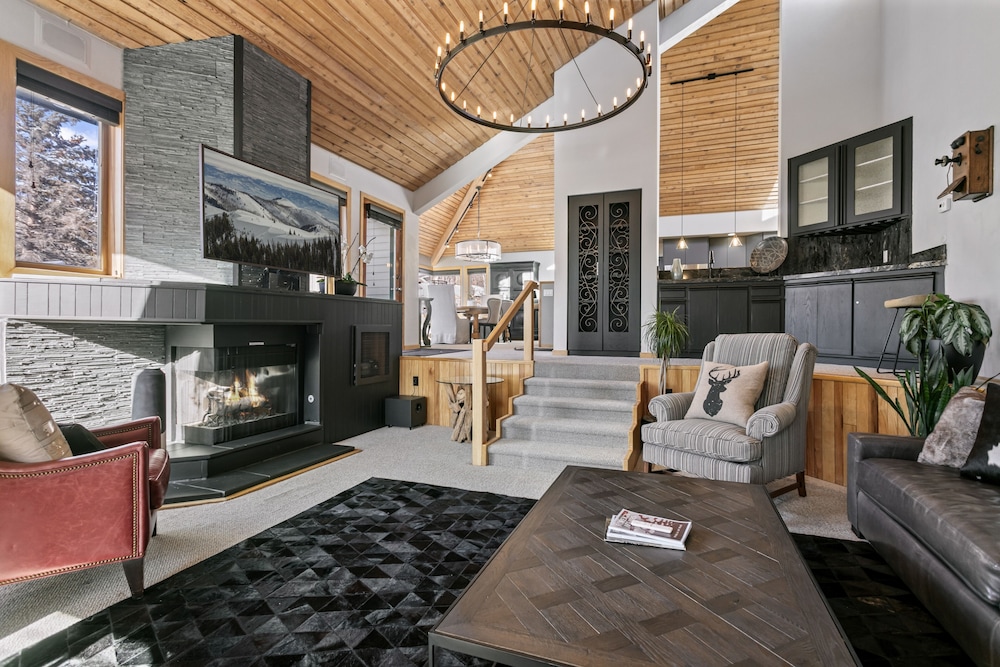 2060 Solamere Drive - Four Bedroom Home 4 Condo