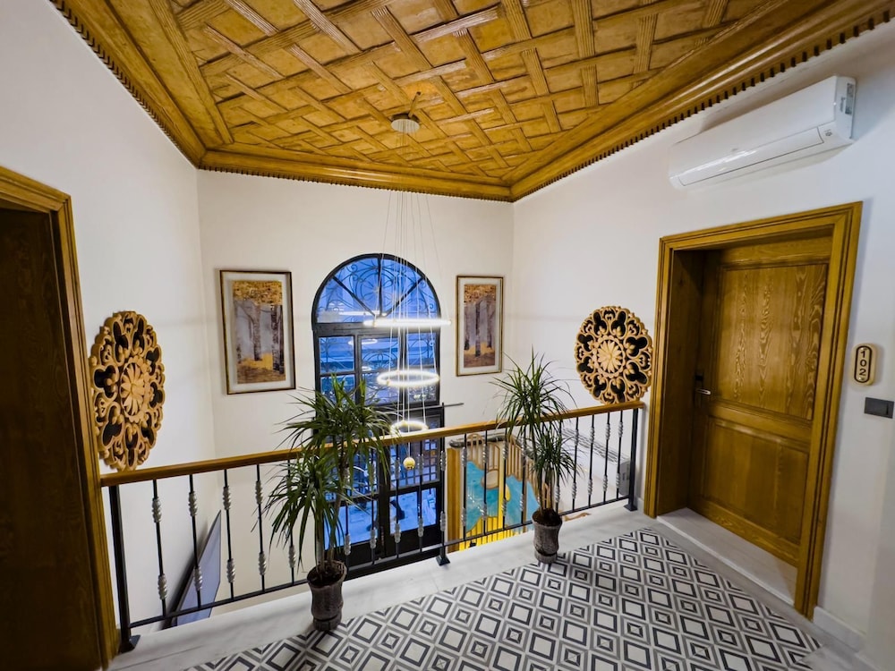 Elmira Pera Otel Spa - Image 7