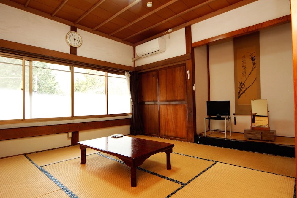 Shukubo Kakurinbo