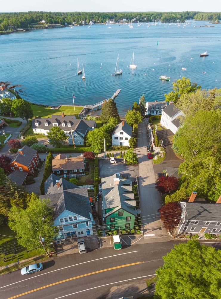Great Island Inn