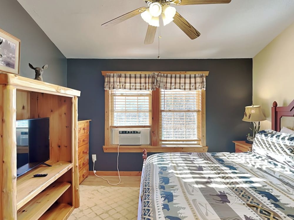 Zen Bear's Den by Jackson Mountain Rentals