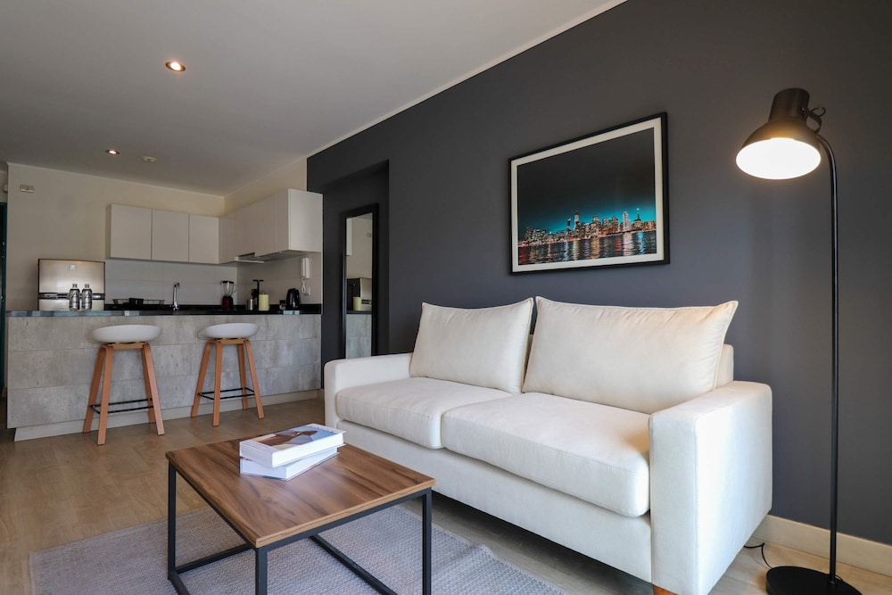 w Prestigious 2BR w Balcony in Barranco