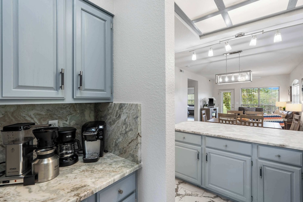 Fairway Follies Luxury Retreat