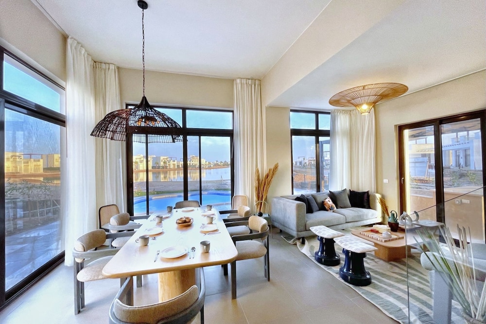 Xuru Stays I Haute & Hand-picked 4bdr Villa Private Pool