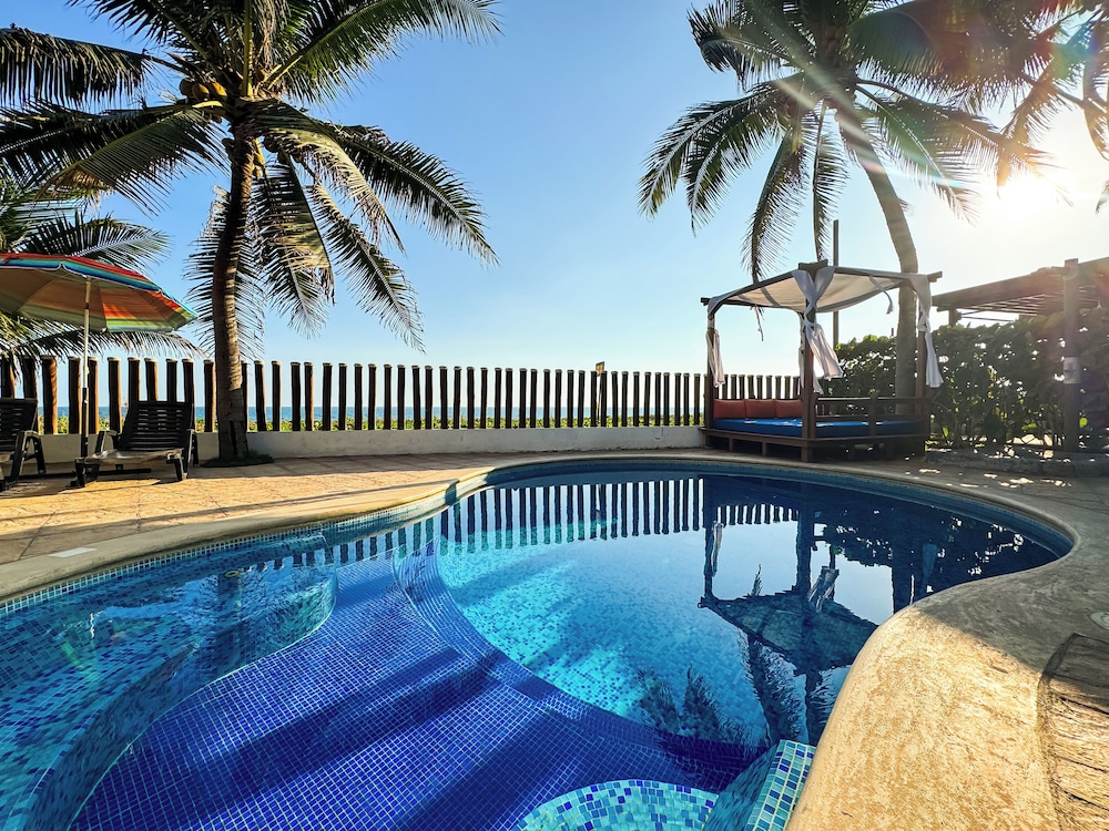 Villas Le Suisse Monterrico