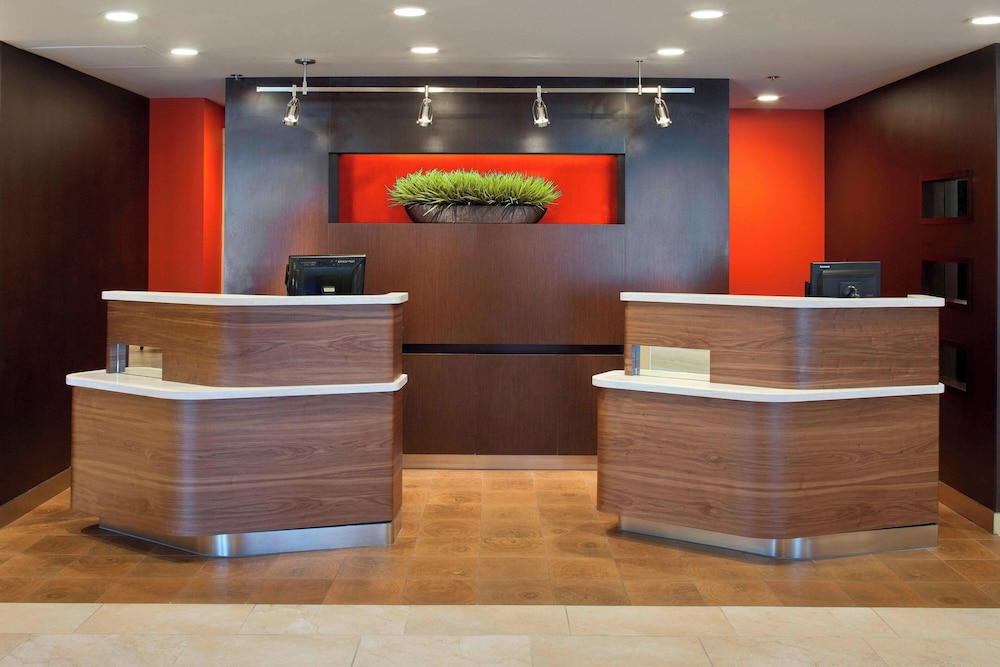 Pueblo Vacations - Courtyard by Marriott Pueblo Downtown - Property Image 2
