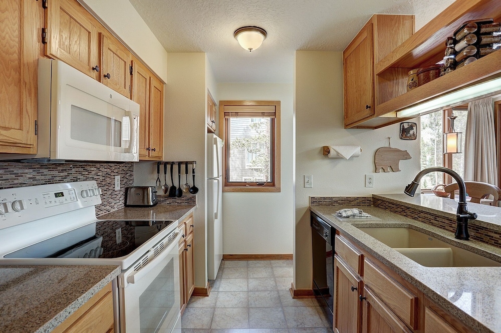 The Pines - Keystone Ski Resort CO Vacation Lodging