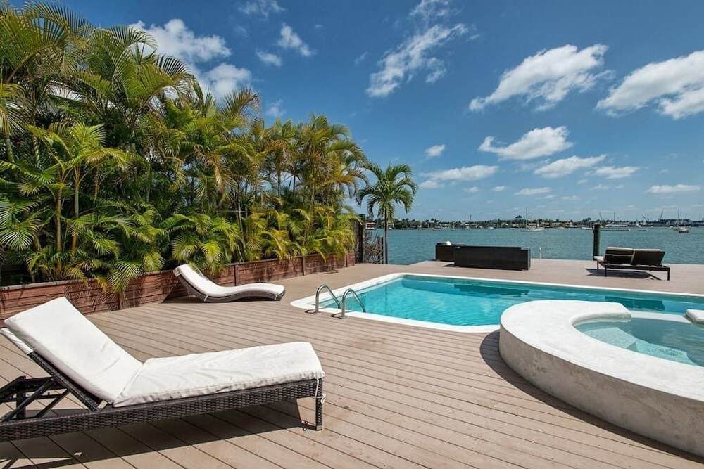 5 Bedroom Homes in Miami Beach by TMG