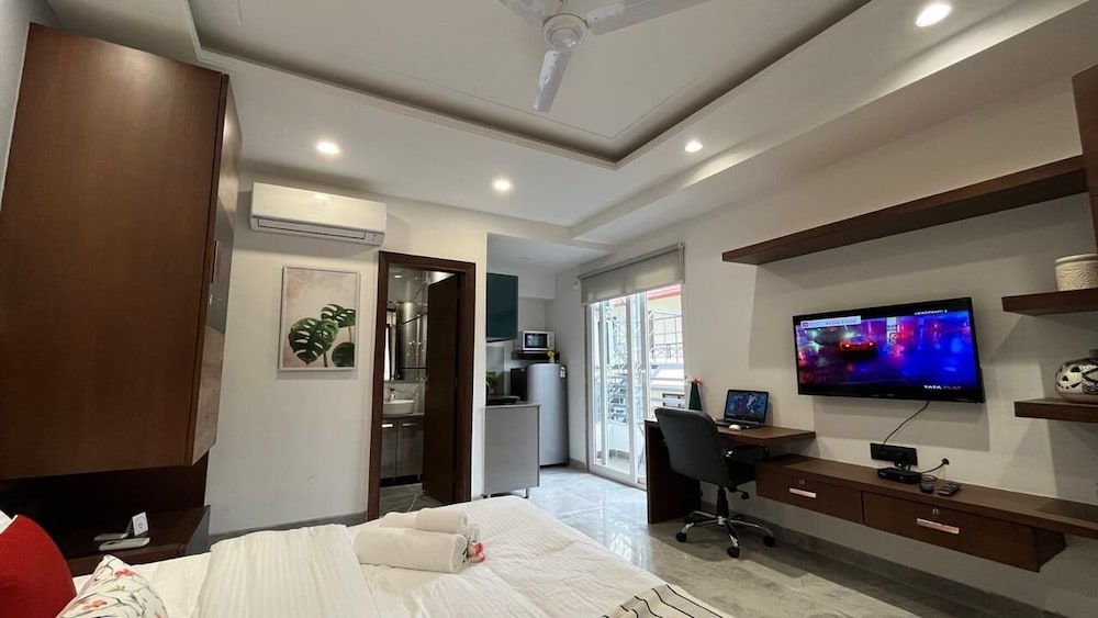 Stay near - Hotel near me Gurgaon