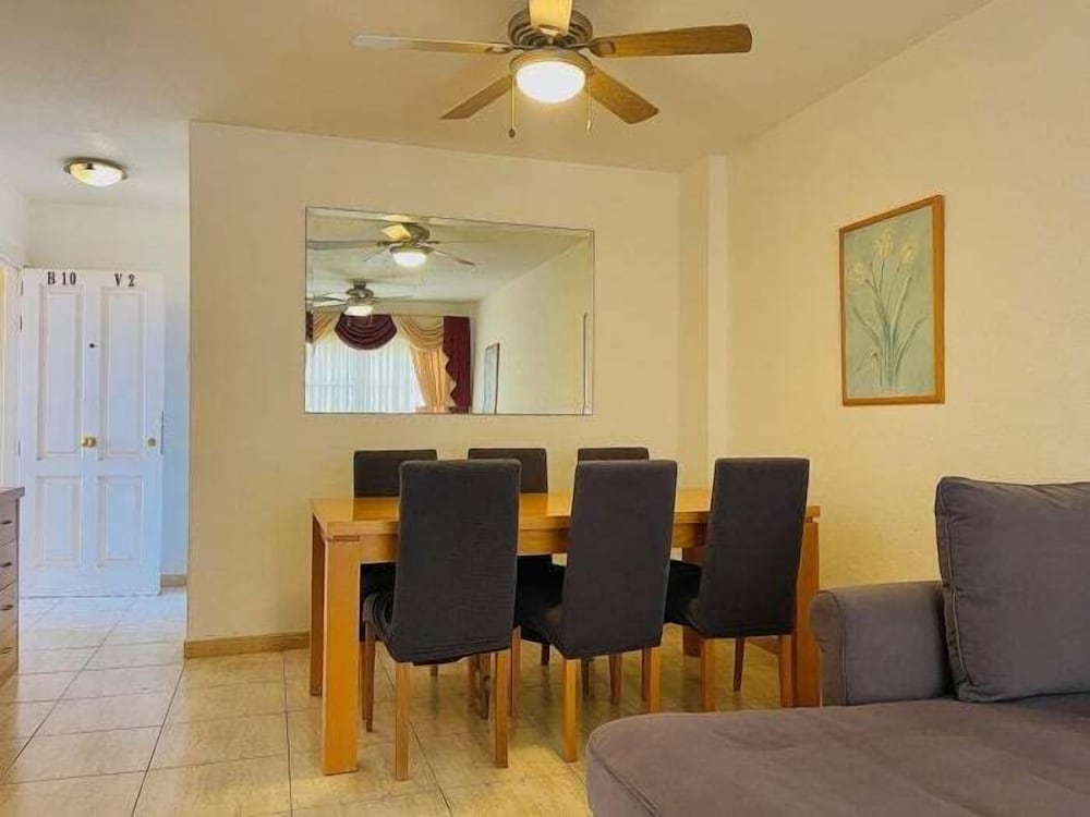 Family Apartment 3BR Communal Pool Kids Park