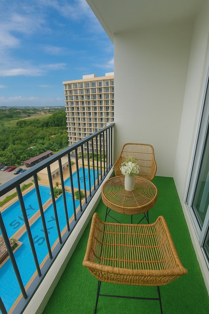 Panoramic Pool Views in Luxurious Lapu-lapu City Condo