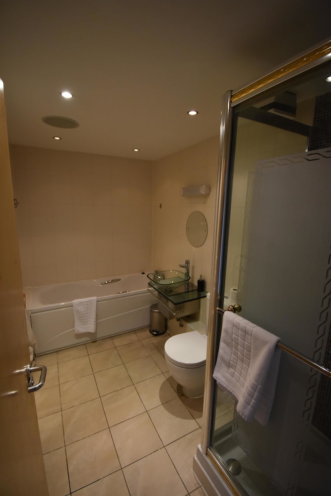 Rapier Heights Penthouse Apartment